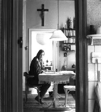 Hermine de Graaf; nederlands schrijfster sinds 1984 woonde aan de Mgr. Aertsstraat in Swolgen